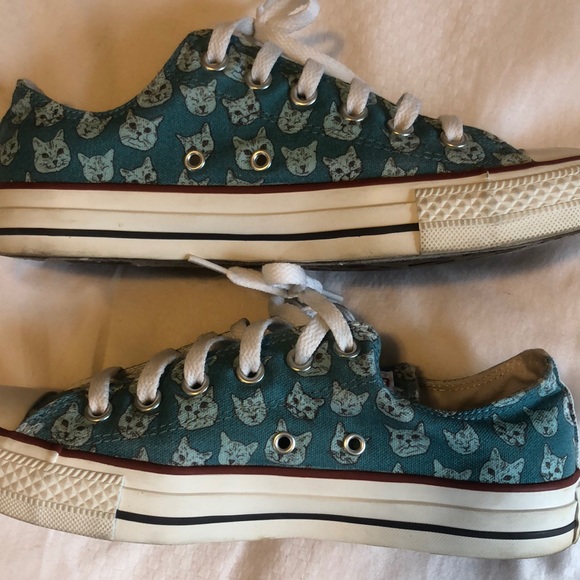 Cat Converse Sneakers - Picture 5 of 6
